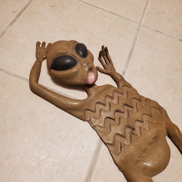 Alien Roadkill Collectable Vintage - Picture 5 of 6